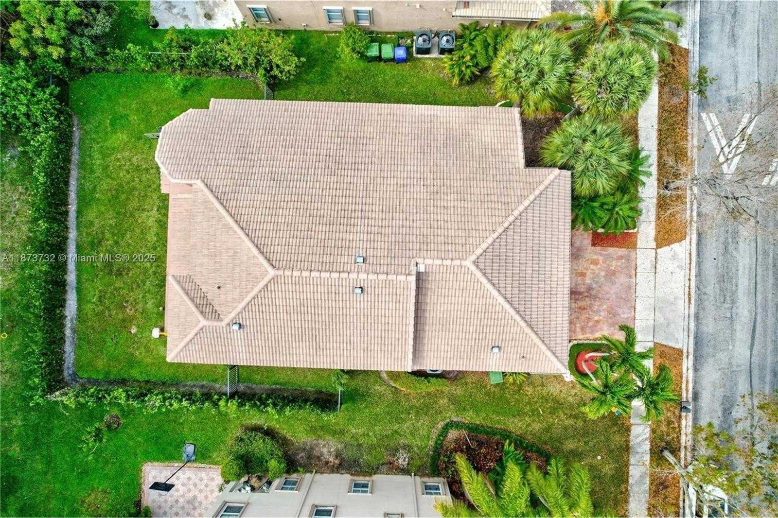 Small Image of 1500 SOUTH WEST 171ST TER, Pembroke Pines Number 52