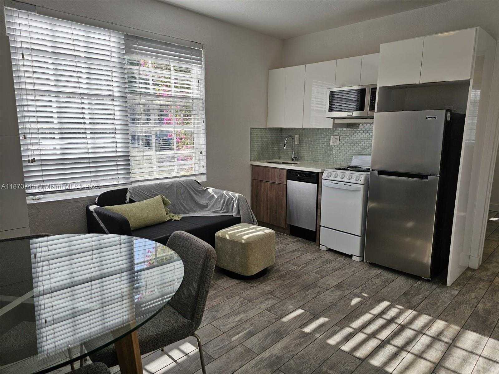 Small Image of 741 15TH ST #1, Miami Beach Number 11