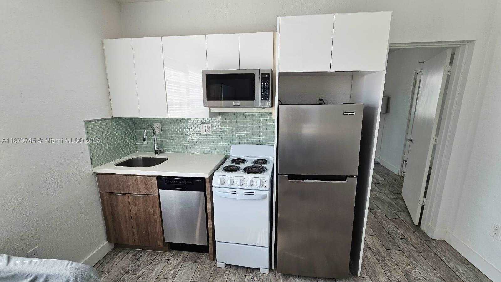 Small Image of 741 15TH ST #1, Miami Beach Number 15