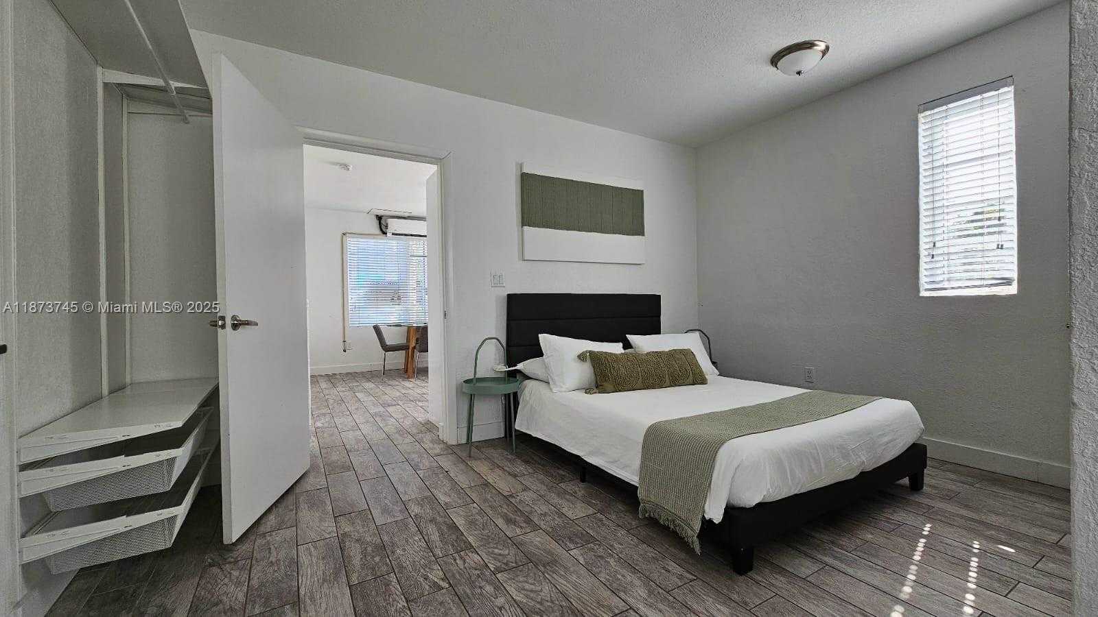 Small Image of 741 15TH ST #1, Miami Beach Number 22