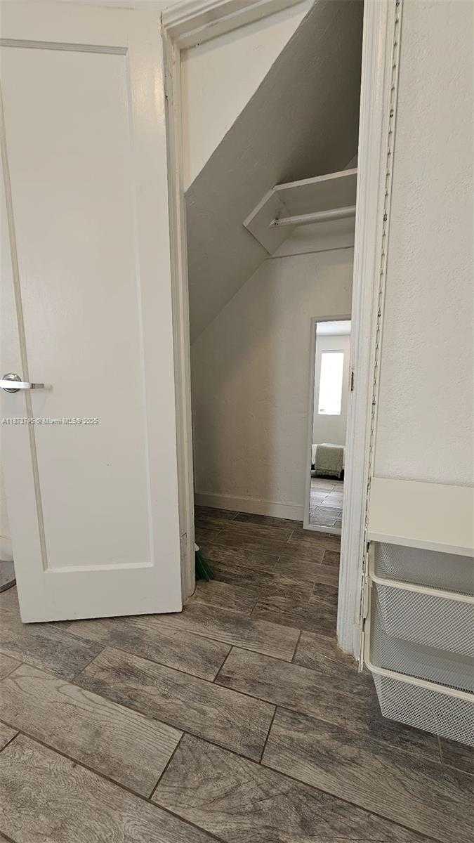 Small Image of 741 15TH ST #1, Miami Beach Number 27
