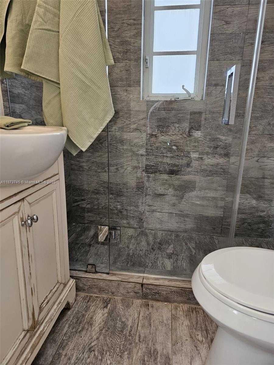 Small Image of 741 15TH ST #1, Miami Beach Number 30