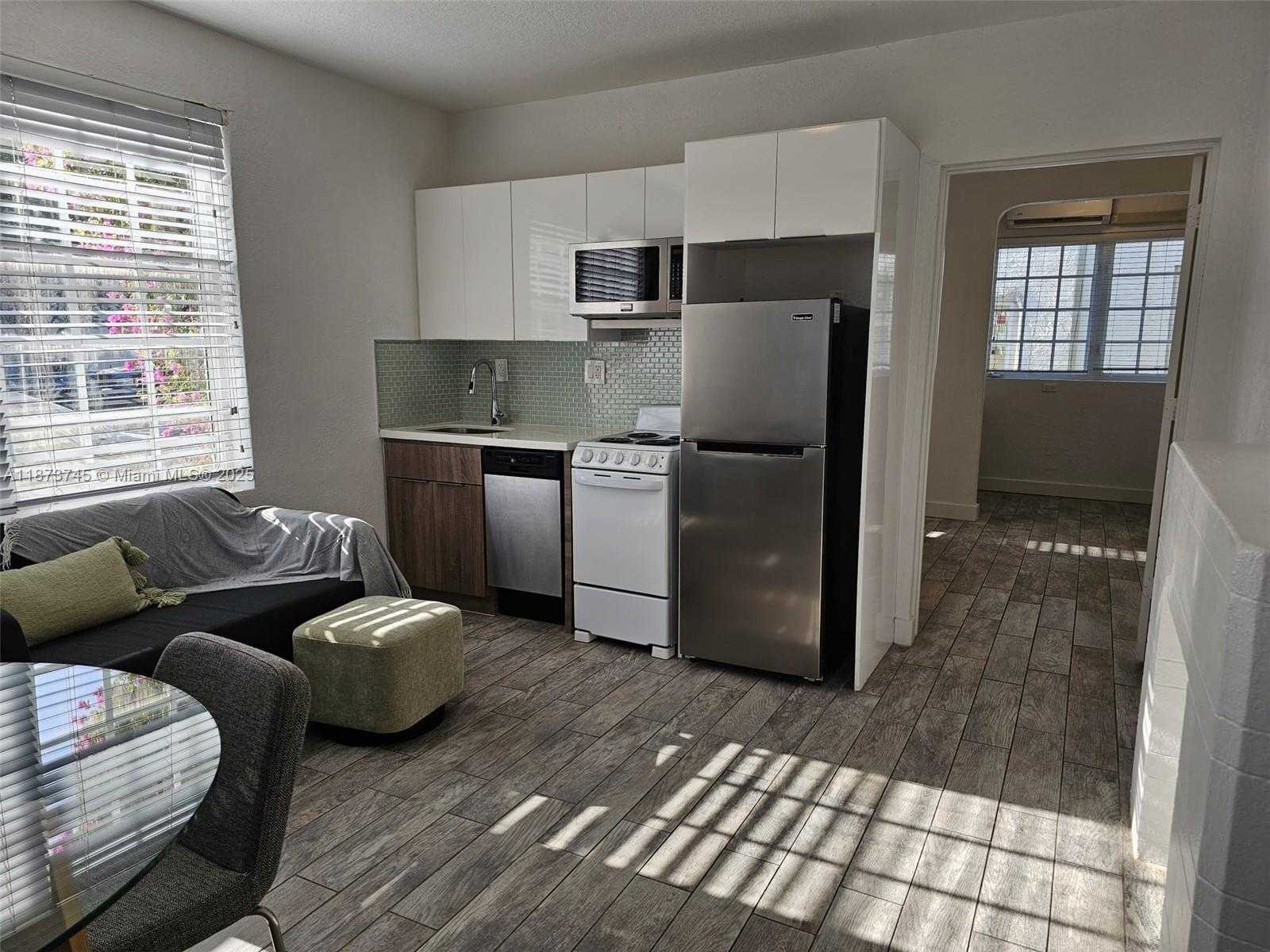 Small Image of 741 15TH ST #1, Miami Beach Number 8