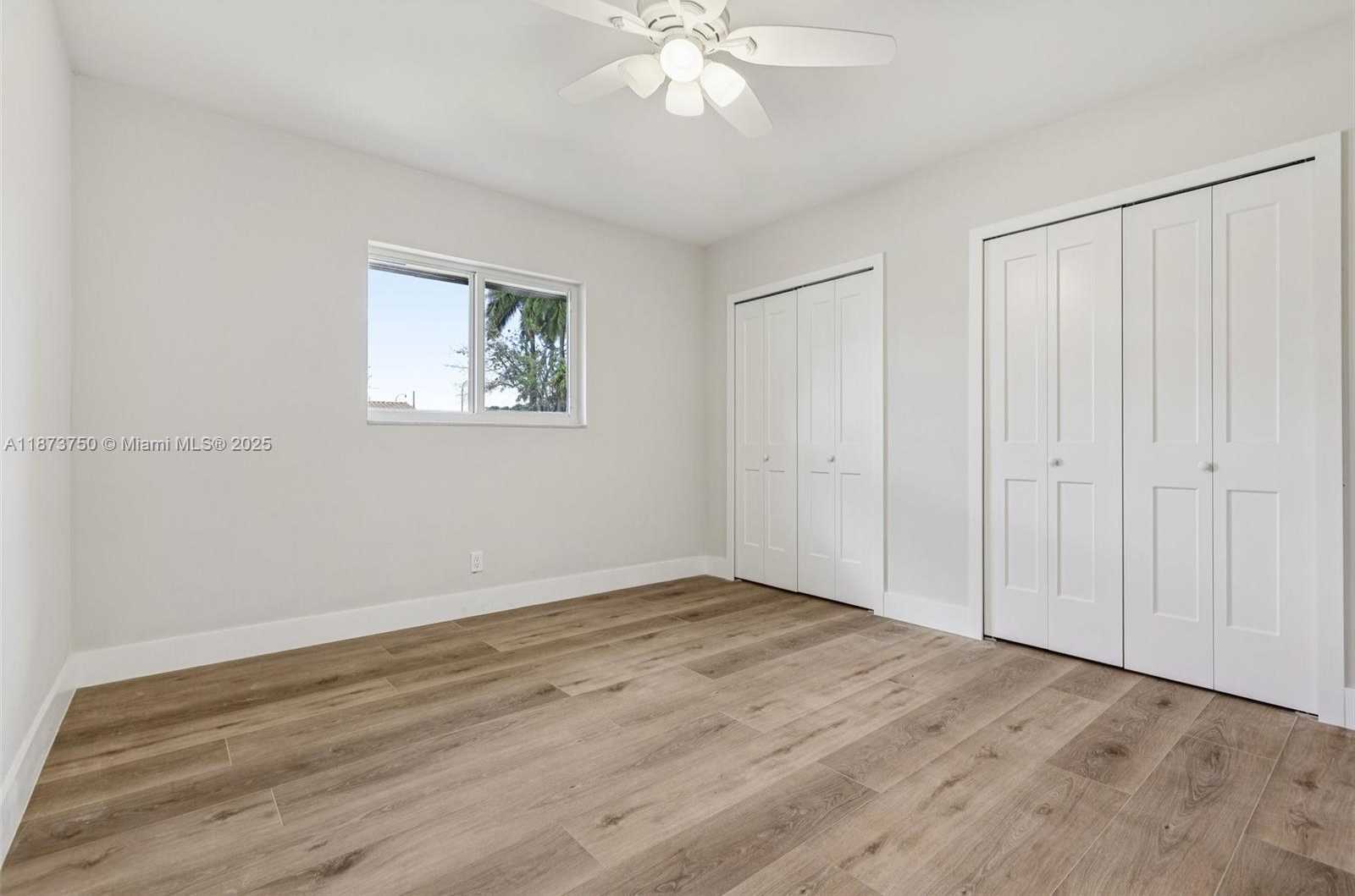 Small Image of 20 WEST TROPICAL WAY, Plantation Number 42