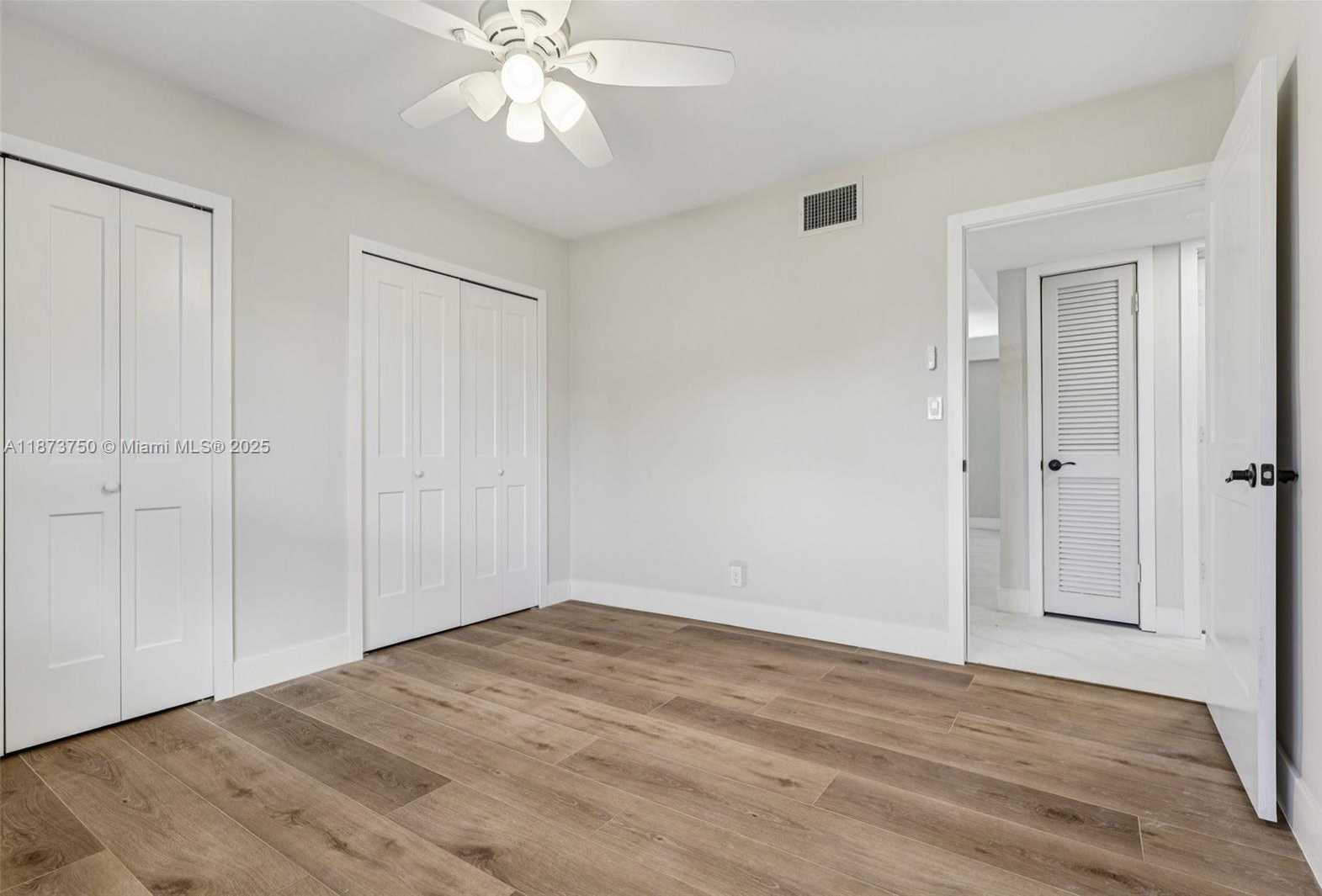 Small Image of 20 WEST TROPICAL WAY, Plantation Number 43