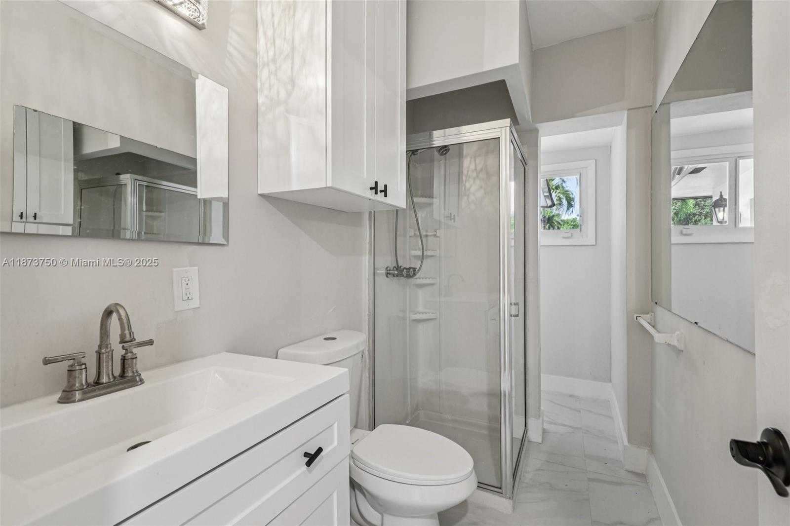 Small Image of 20 WEST TROPICAL WAY, Plantation Number 48