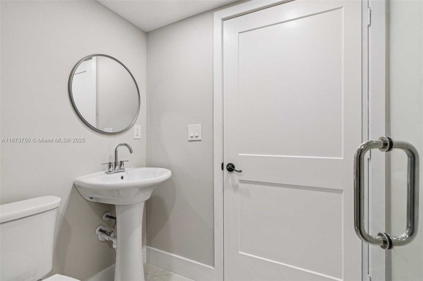 Small Image of 20 WEST TROPICAL WAY, Plantation Number 55