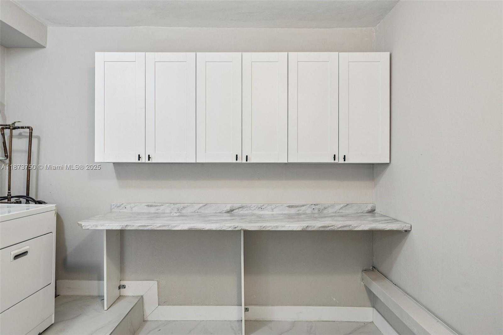 Small Image of 20 WEST TROPICAL WAY, Plantation Number 57