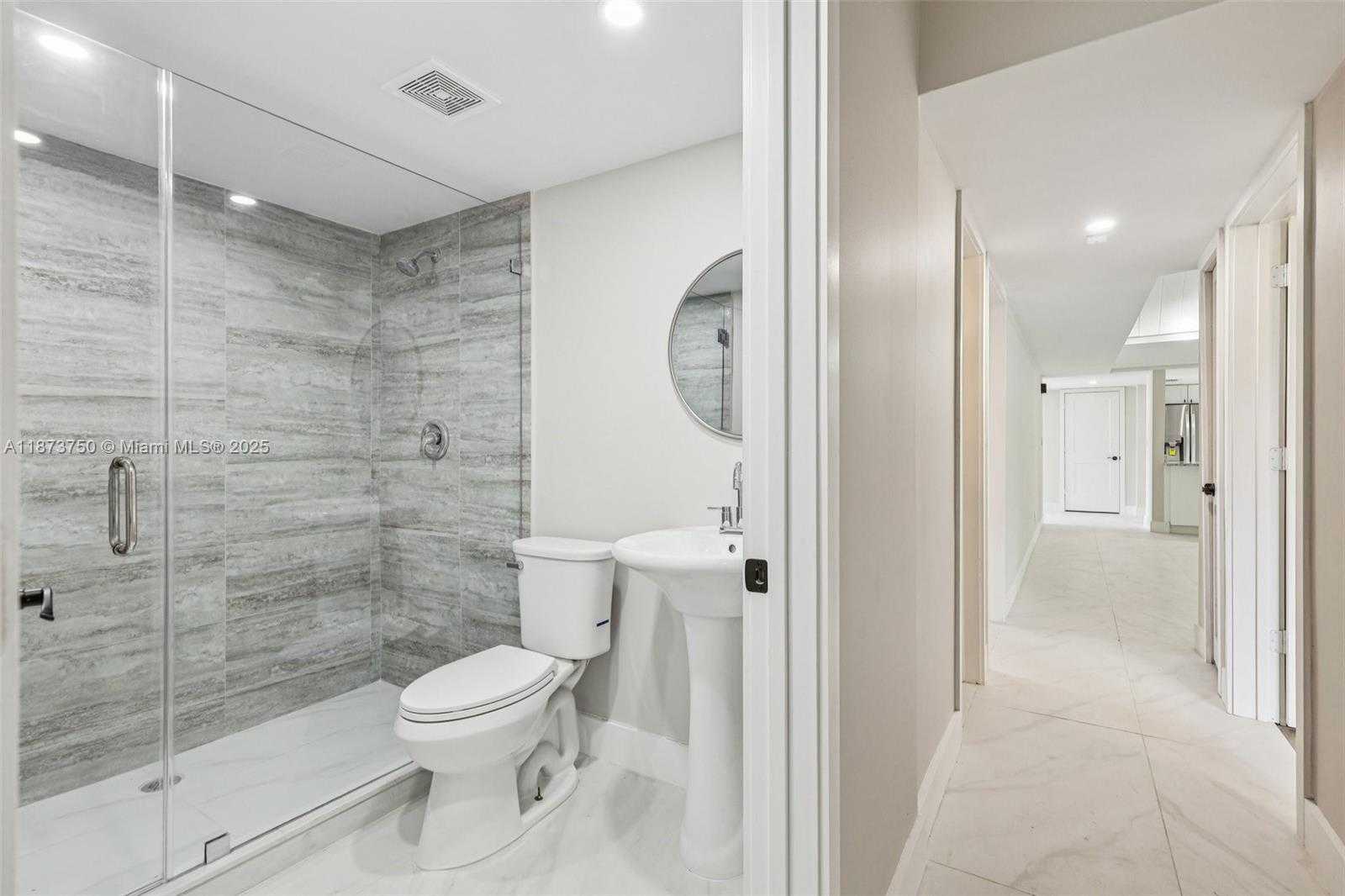Small Image of 20 WEST TROPICAL WAY, Plantation Number 59