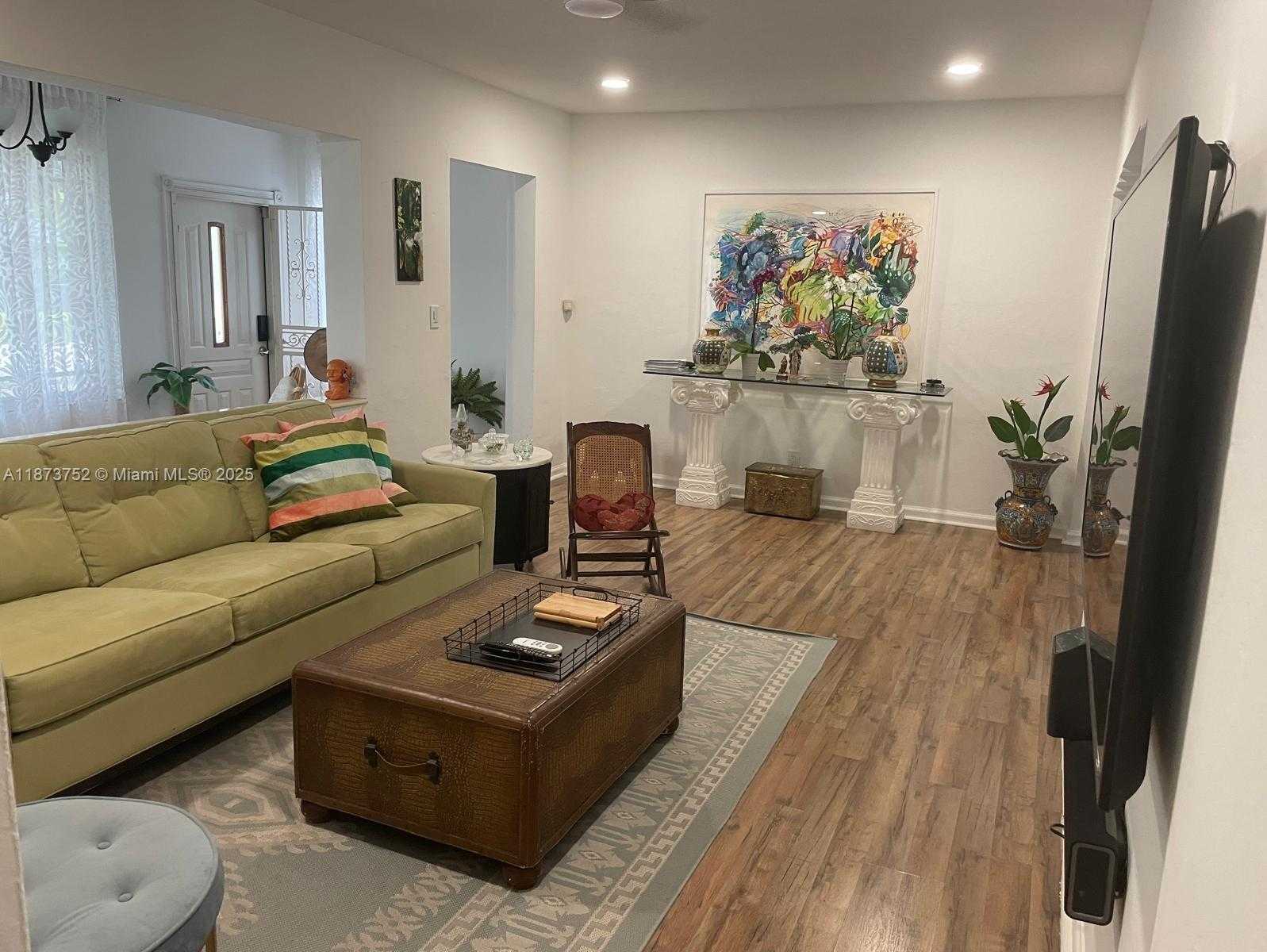 Small Image of 411 SOUTH 26TH AVE, Hollywood Number 6
