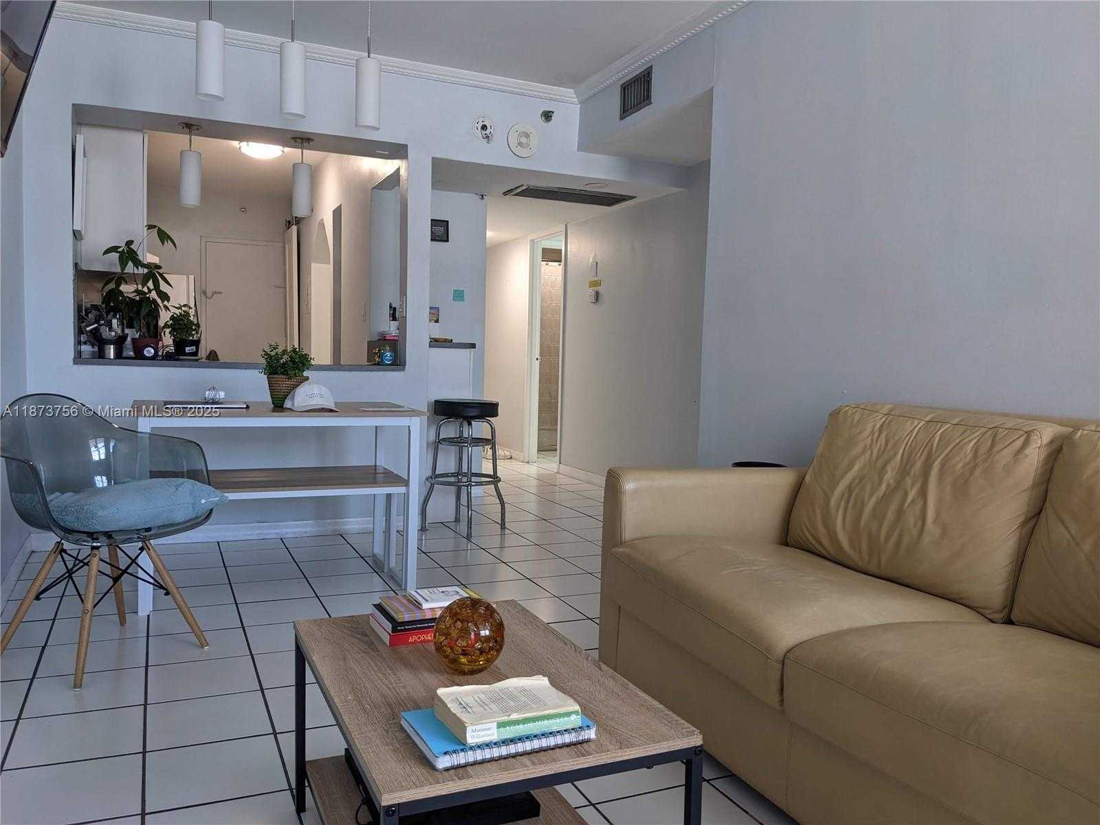 Small Image of 100 LINCOLN RD #904, Miami Beach Number 5