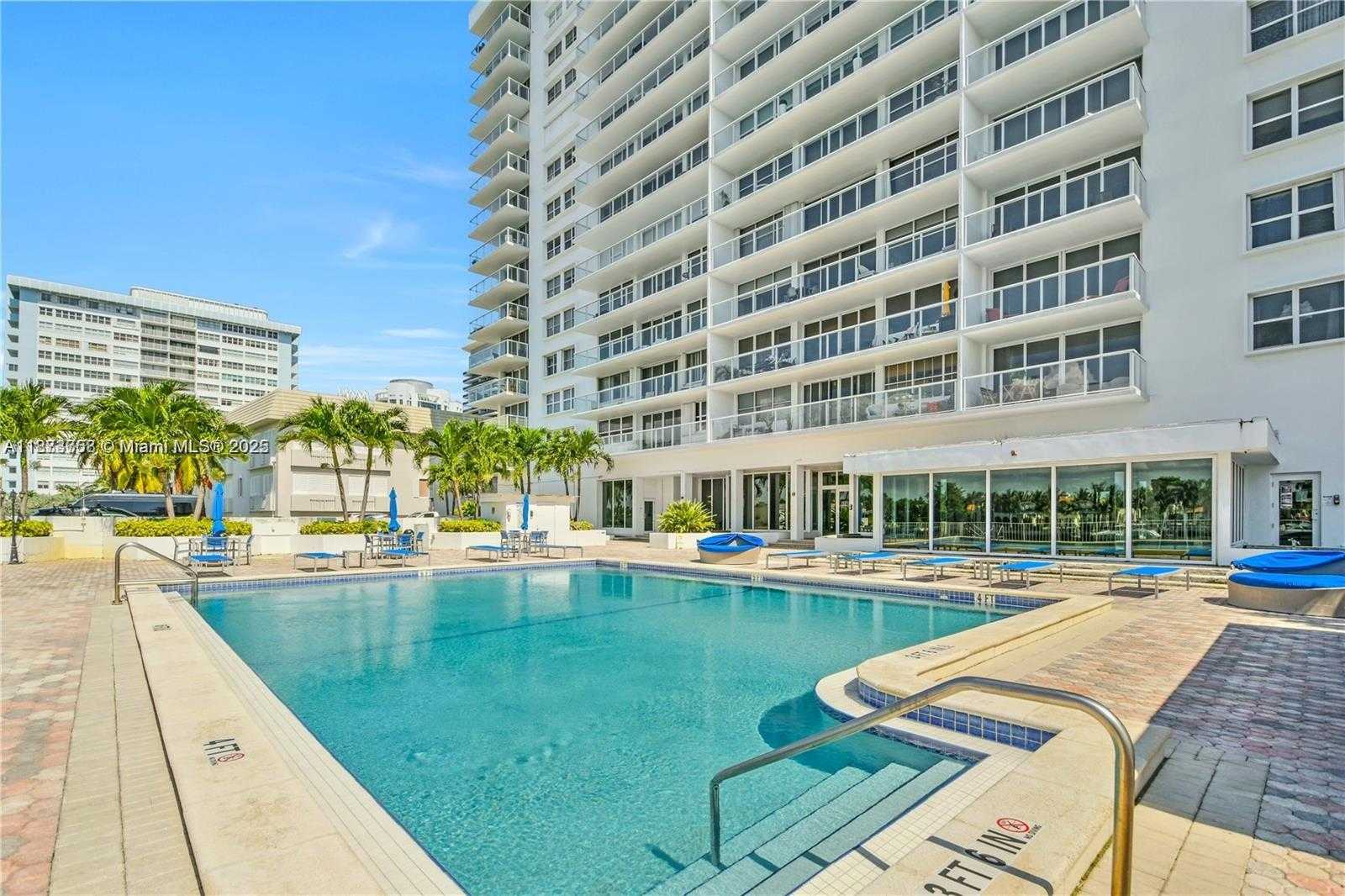 Small Image of 5750 COLLINS AVE #14A, Miami Beach Number 2