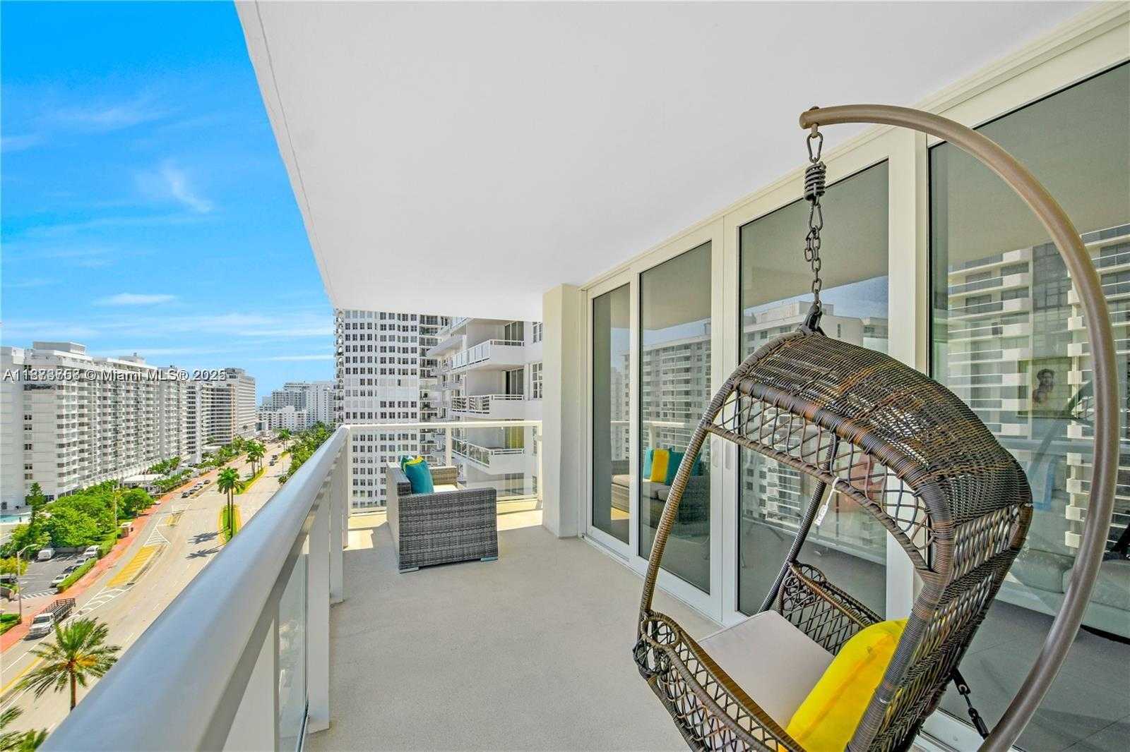 Small Image of 5750 COLLINS AVE #14A, Miami Beach Number 21