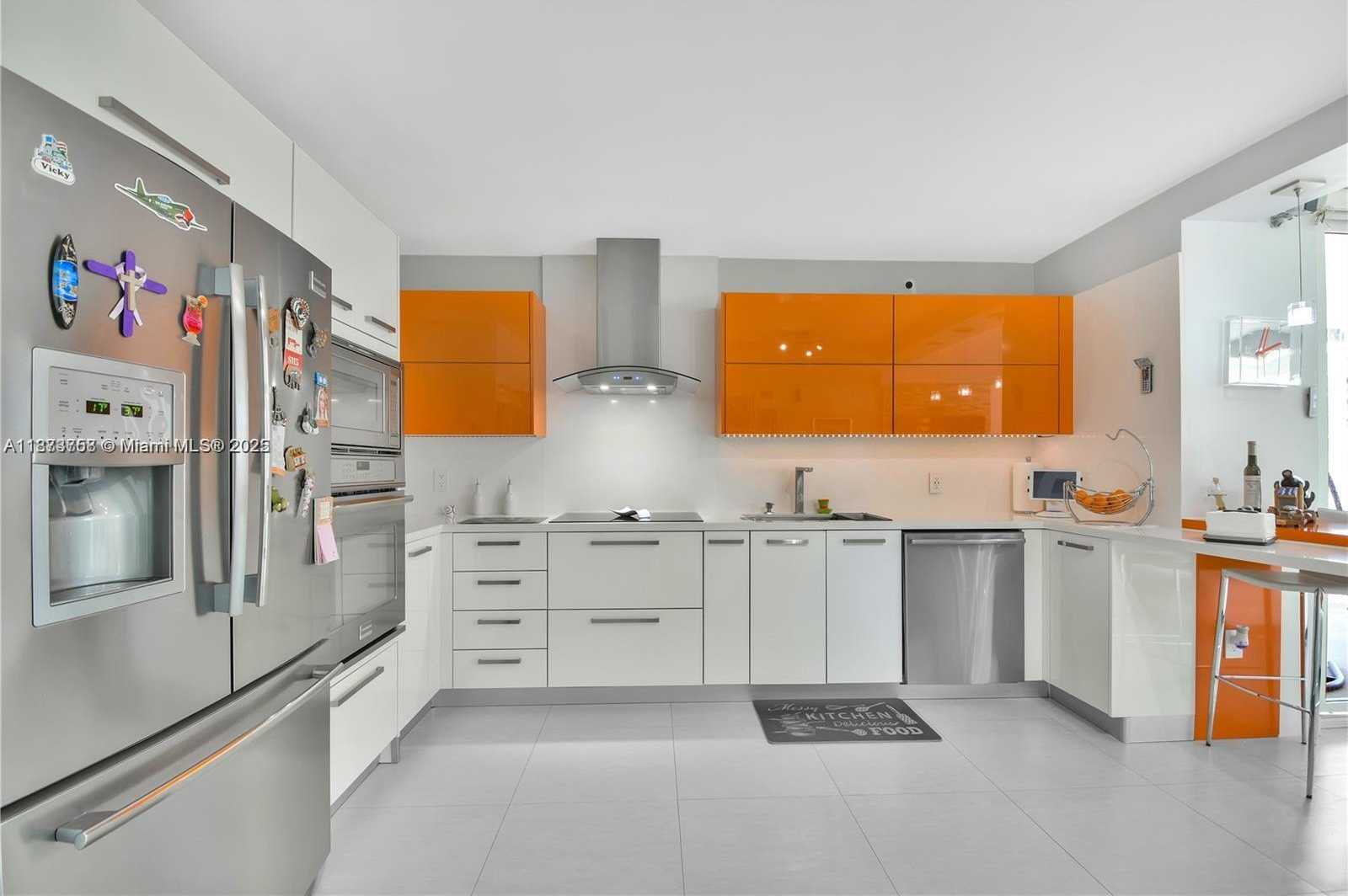 Small Image of 5750 COLLINS AVE #14A, Miami Beach Number 25