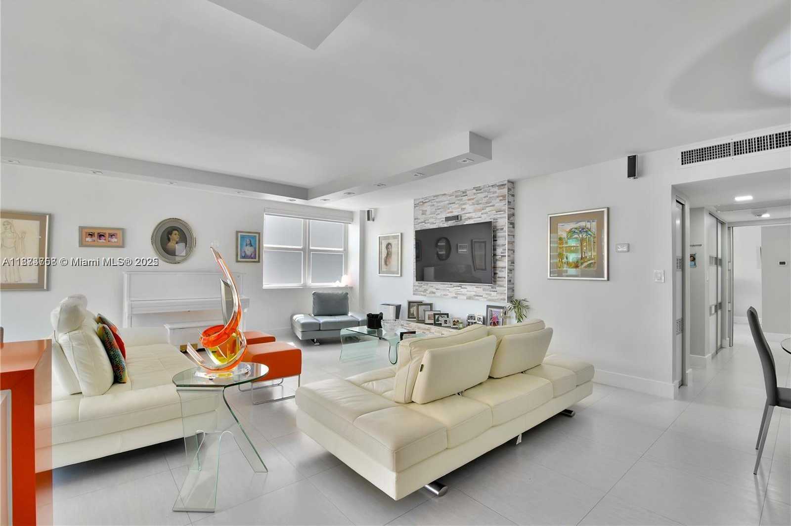 Small Image of 5750 COLLINS AVE #14A, Miami Beach Number 27