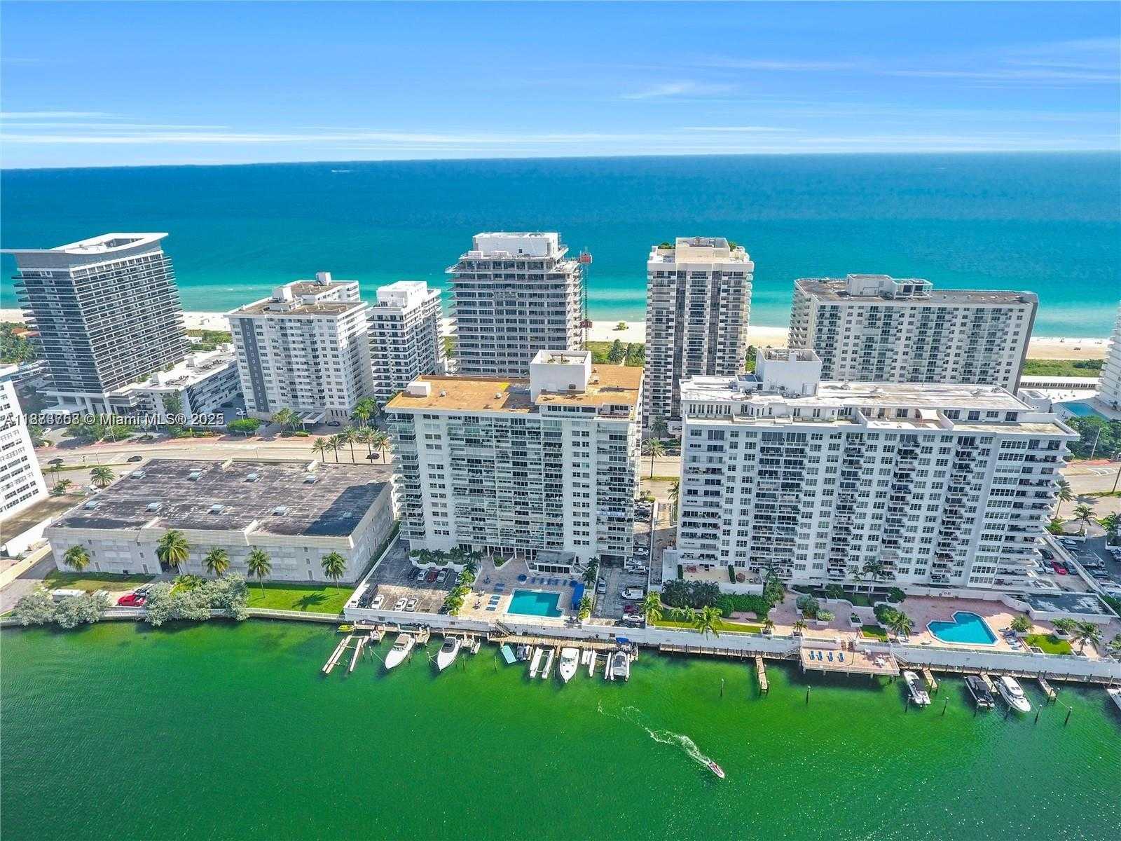Small Image of 5750 COLLINS AVE #14A, Miami Beach Number 7