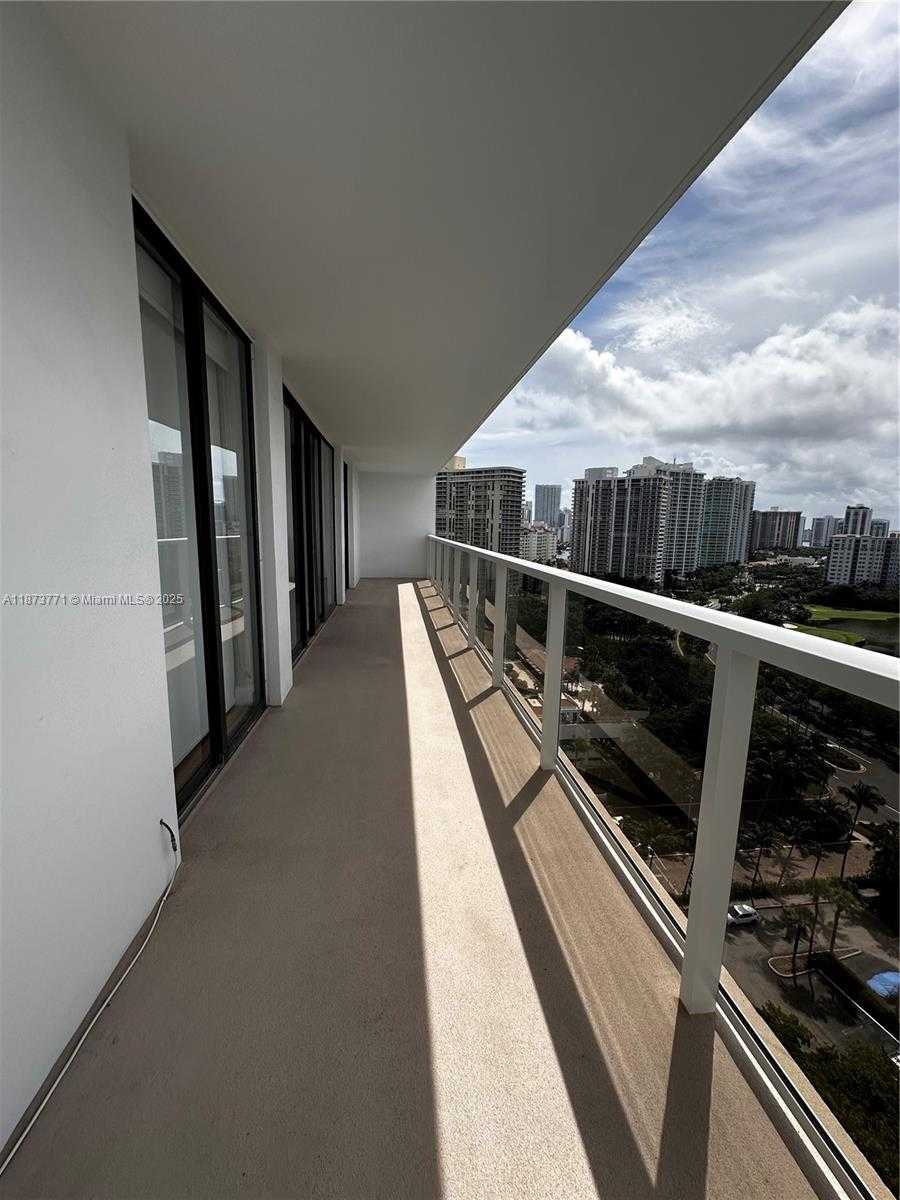Small Image of 3731 NORTH COUNTRY CLUB DR #1926, Aventura Number 23