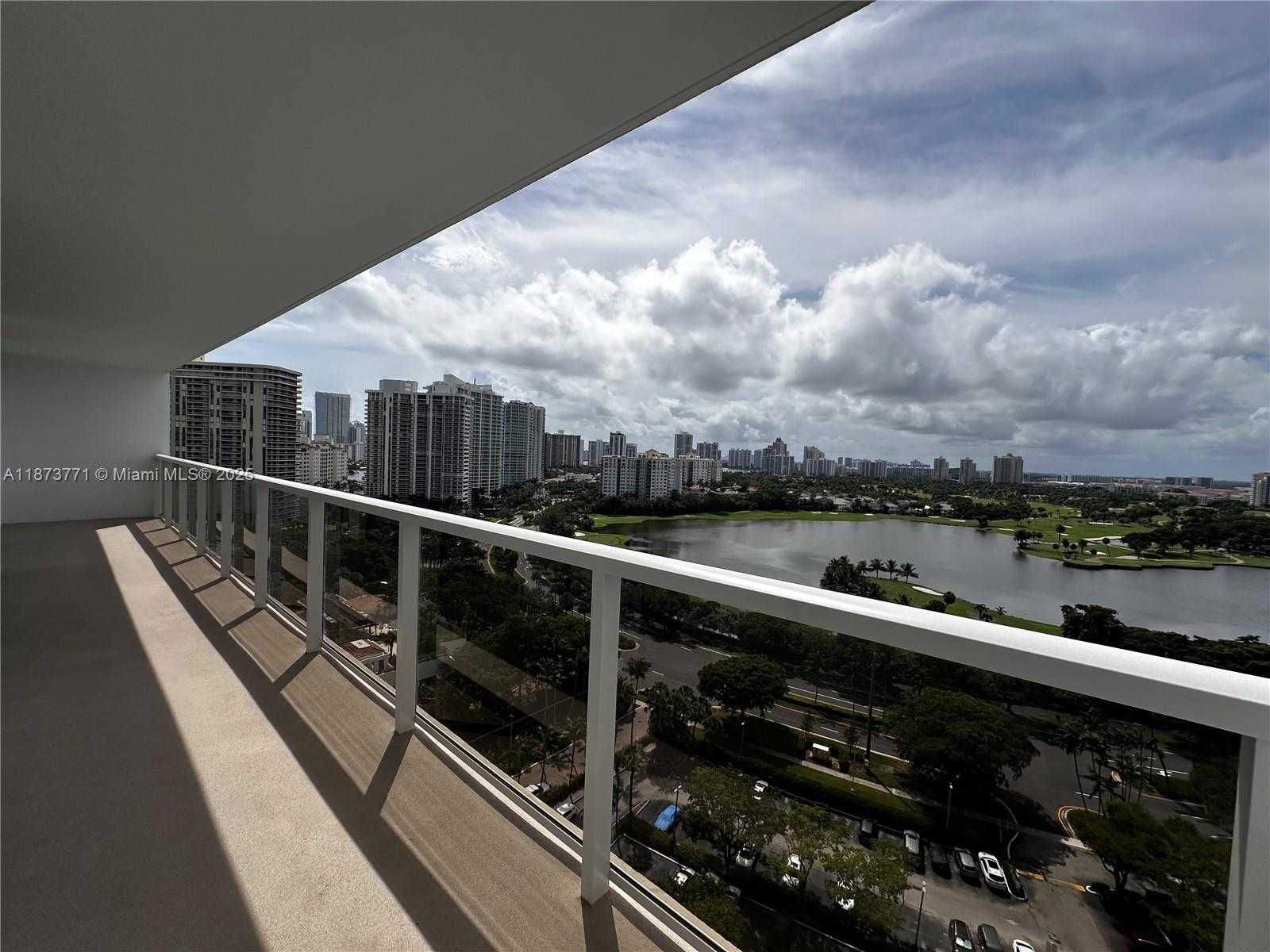 Small Image of 3731 NORTH COUNTRY CLUB DR #1926, Aventura Number 24