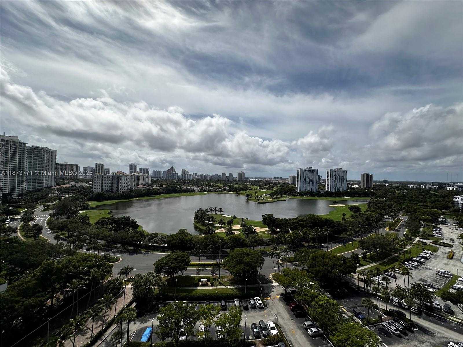 Small Image of 3731 NORTH COUNTRY CLUB DR #1926, Aventura Number 32