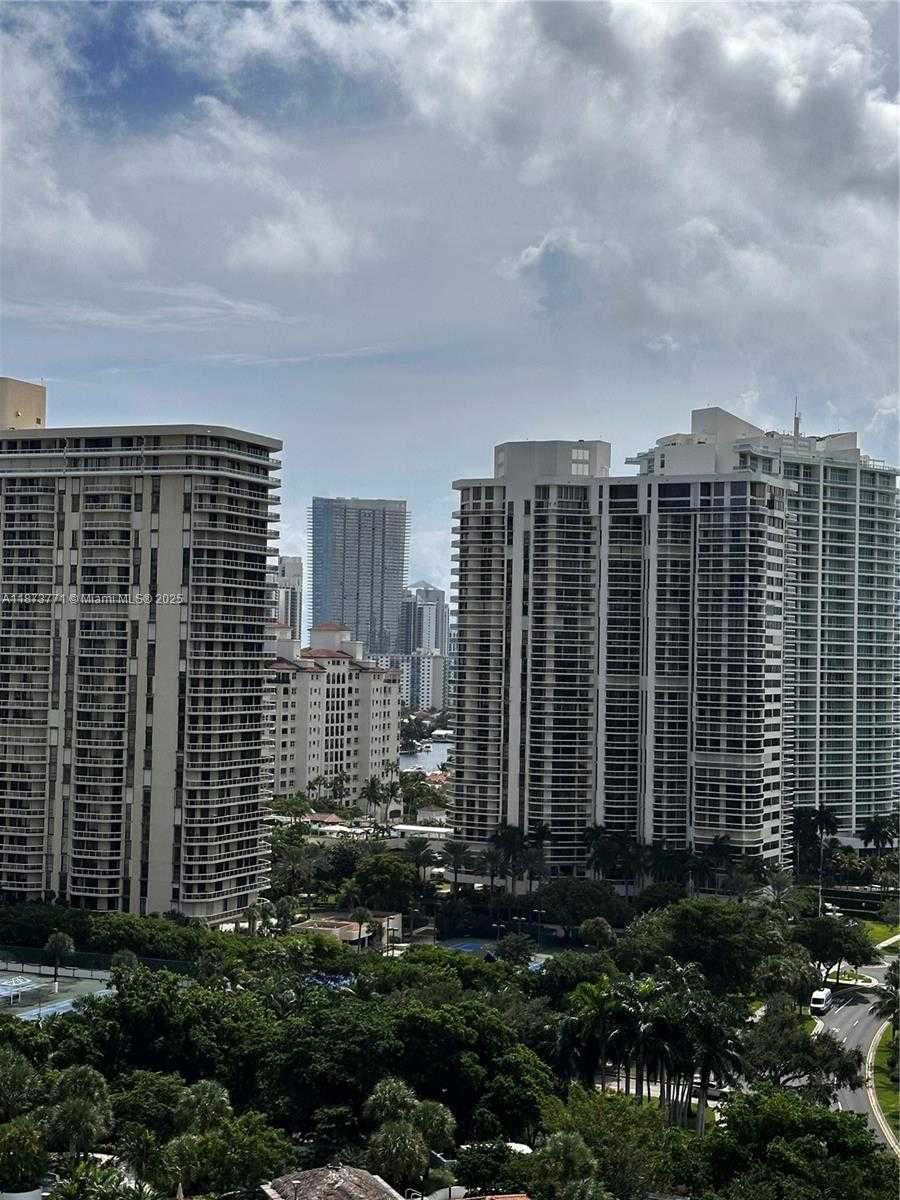 Small Image of 3731 NORTH COUNTRY CLUB DR #1926, Aventura Number 33
