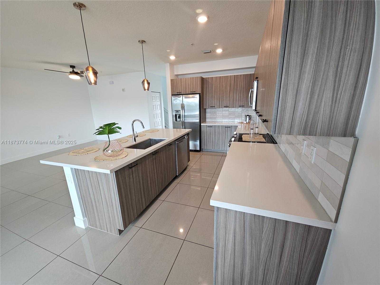 Small Image of 4640 NORTH WEST 84TH AVE #13, Doral Number 10