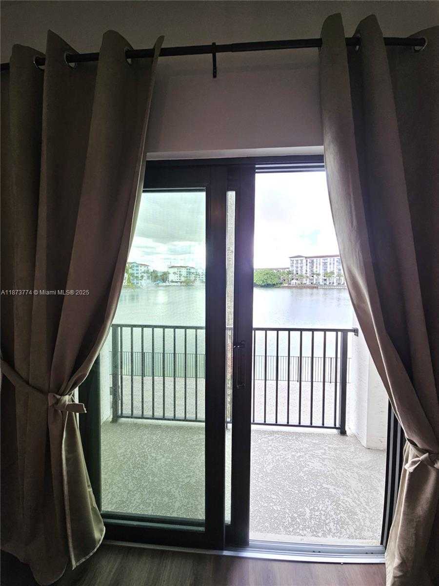 Small Image of 4640 NORTH WEST 84TH AVE #13, Doral Number 24