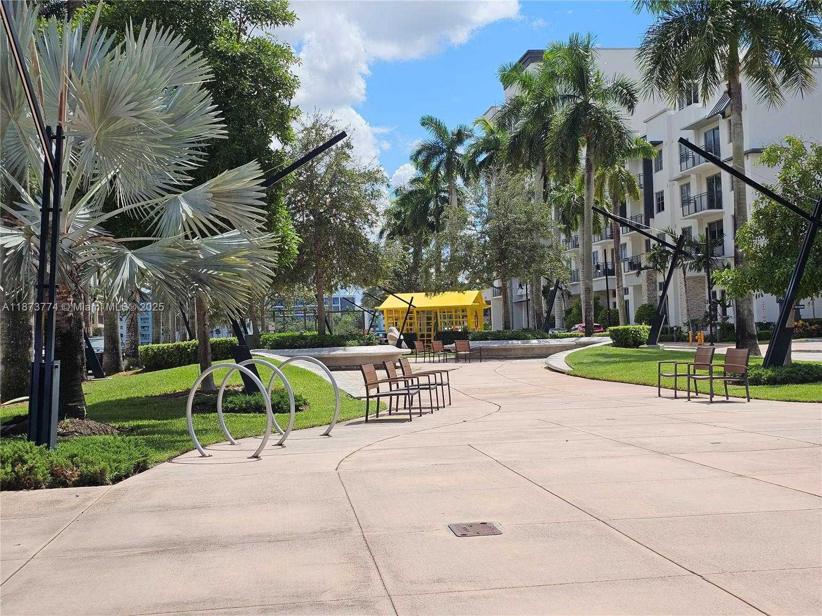 Small Image of 4640 NORTH WEST 84TH AVE #13, Doral Number 36