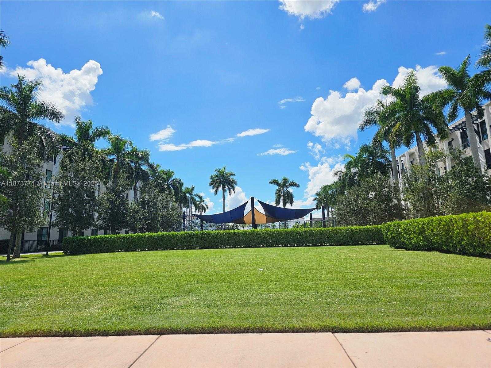 Small Image of 4640 NORTH WEST 84TH AVE #13, Doral Number 37