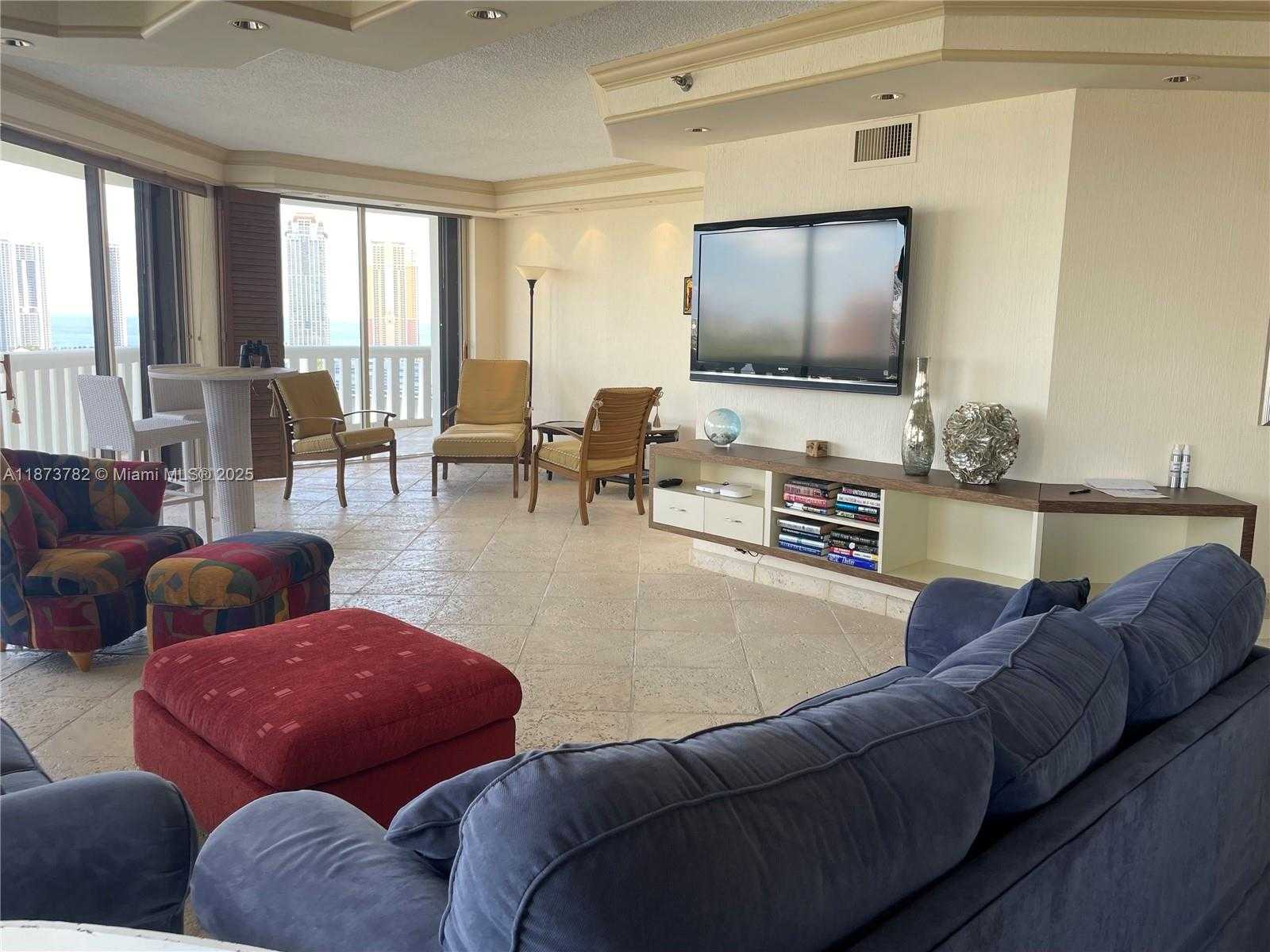 Small Image of 3000 ISLAND BLVD #2405, Aventura Number 5