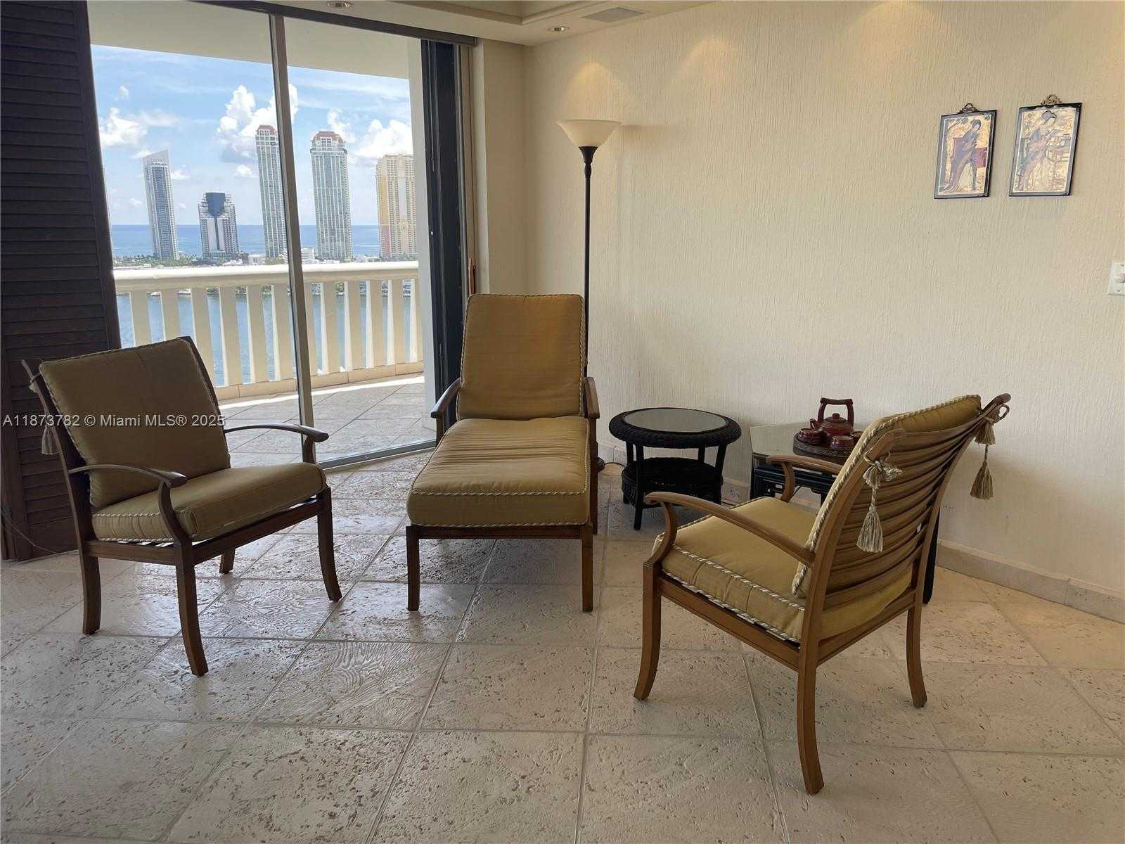 Small Image of 3000 ISLAND BLVD #2405, Aventura Number 7