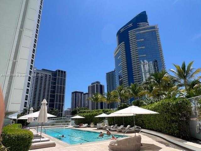 Small Image of 900 BISCAYNE BLVD #5605, Miami Number 36