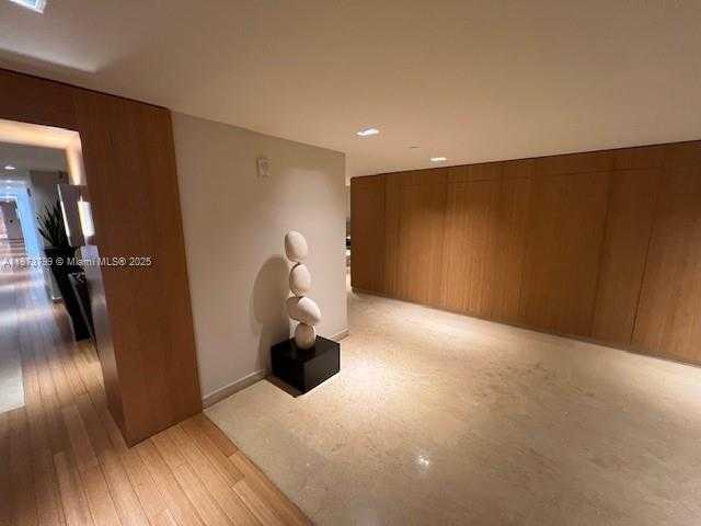 Small Image of 900 BISCAYNE BLVD #5605, Miami Number 58