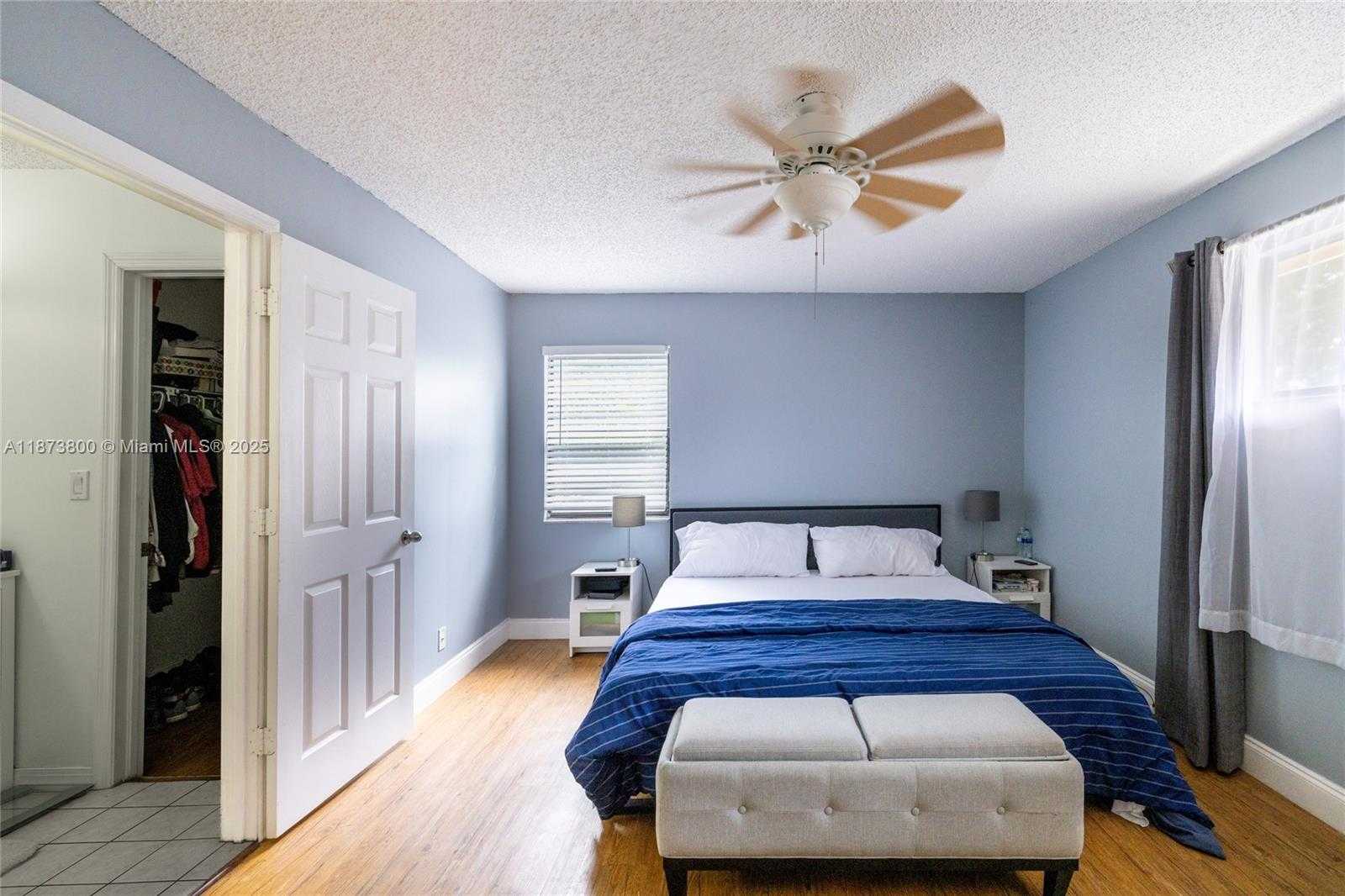 Small Image of 10600 LA PLACIDA DR #10600, Coral Springs Number 14