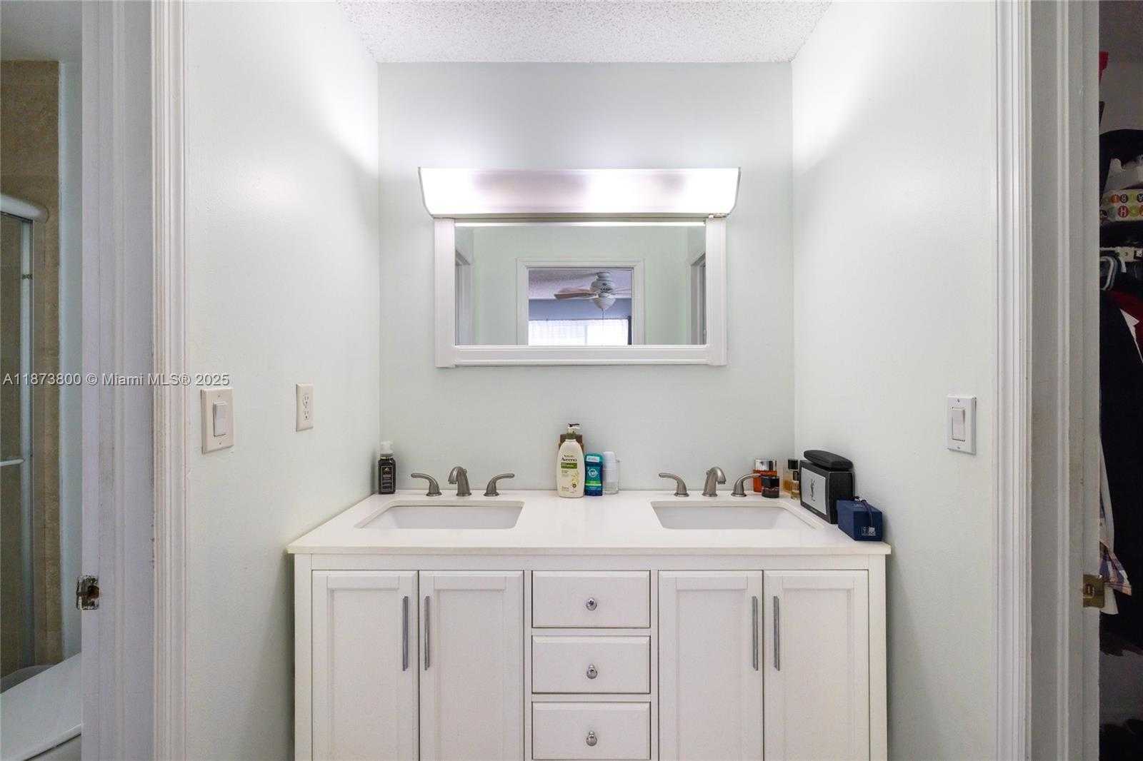 Small Image of 10600 LA PLACIDA DR #10600, Coral Springs Number 17