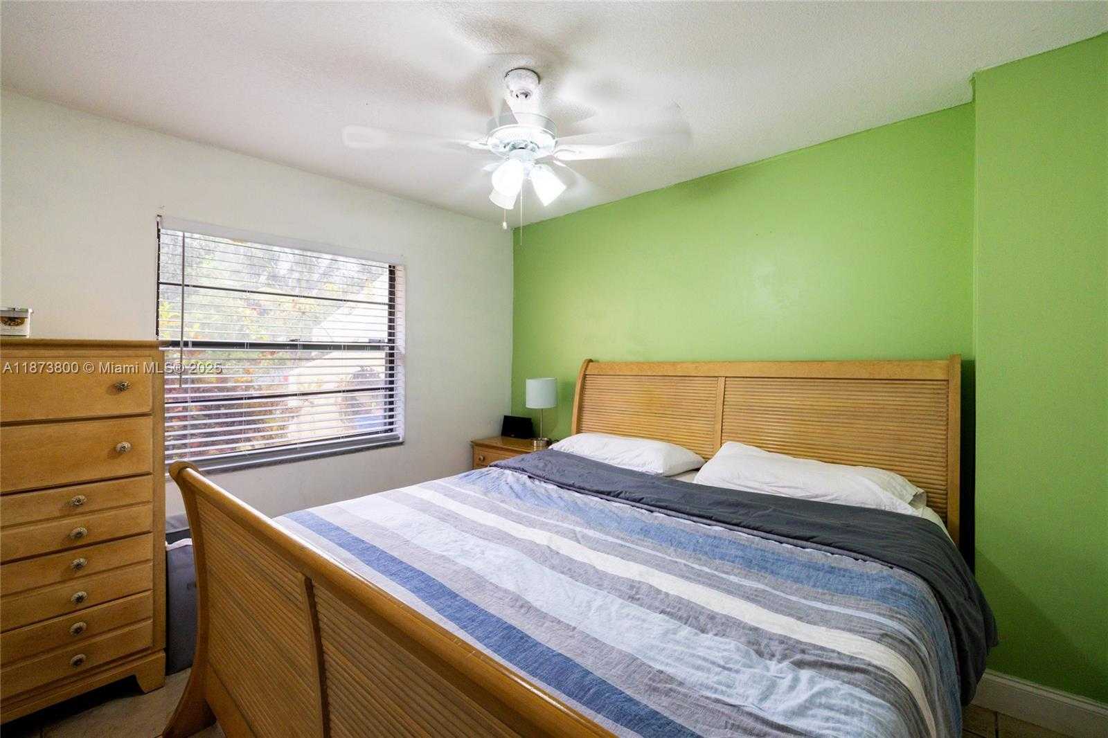 Small Image of 10600 LA PLACIDA DR #10600, Coral Springs Number 20