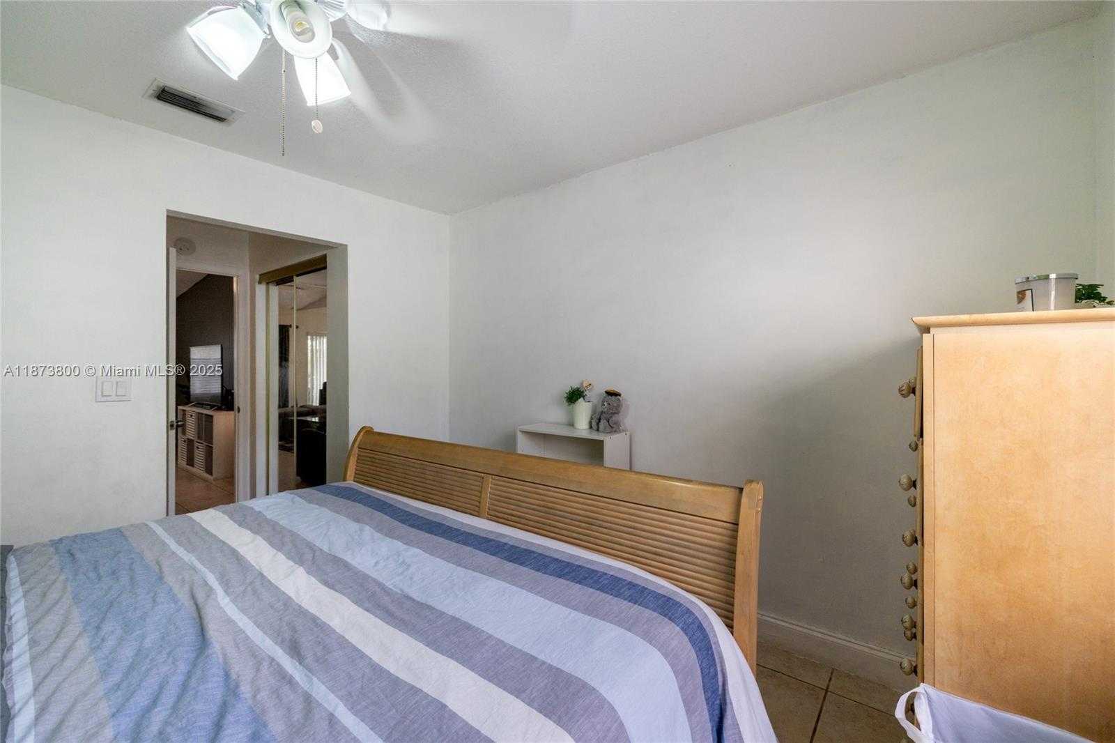Small Image of 10600 LA PLACIDA DR #10600, Coral Springs Number 21