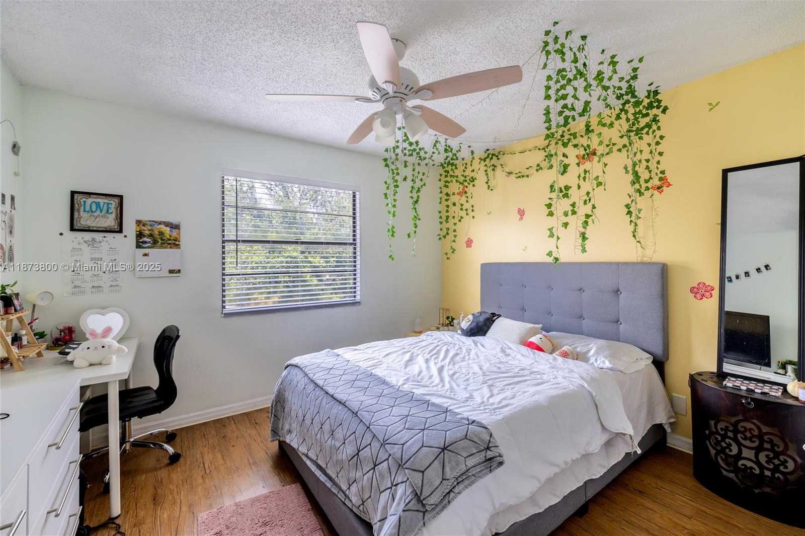 Small Image of 10600 LA PLACIDA DR #10600, Coral Springs Number 25