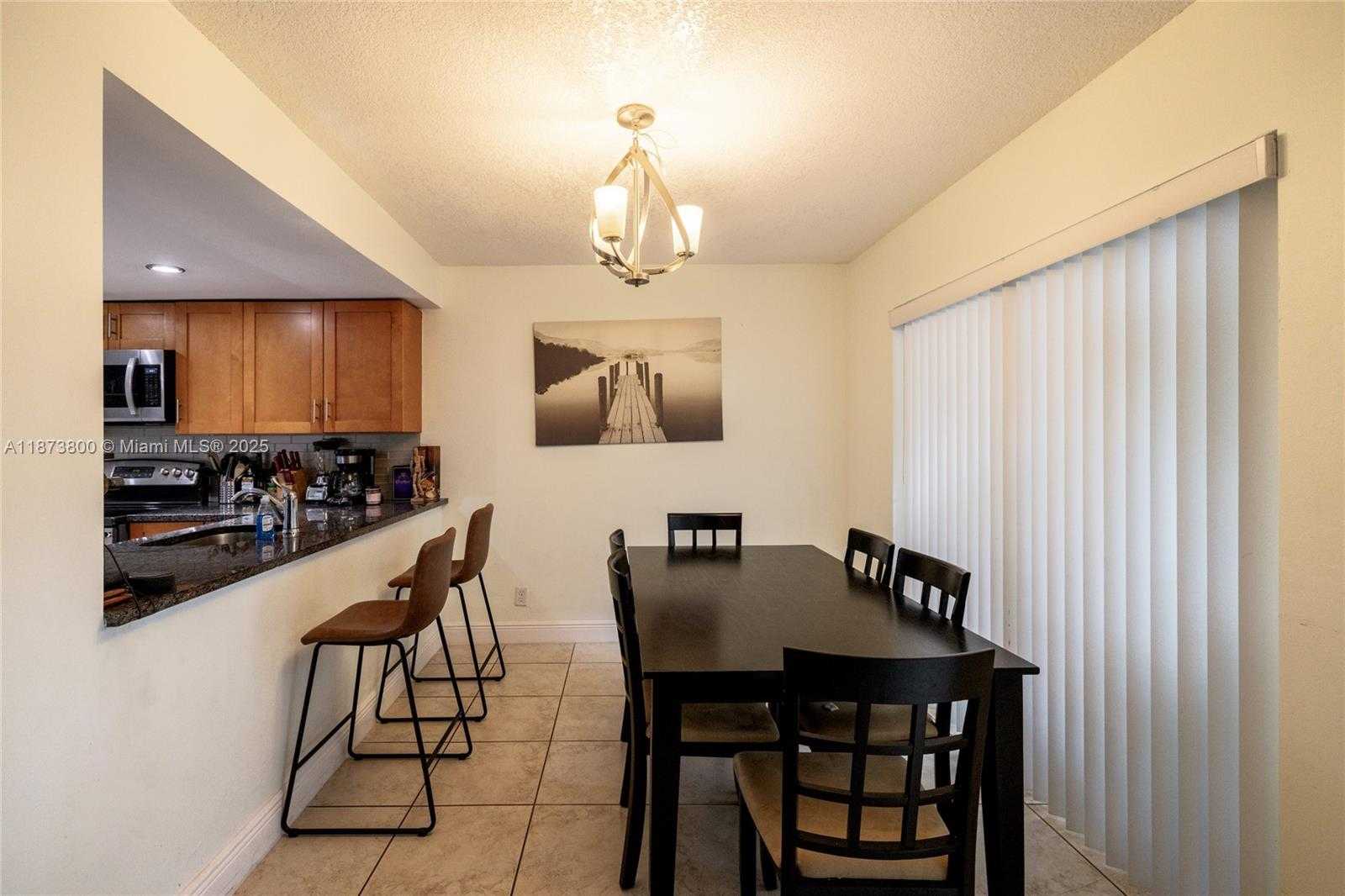 Small Image of 10600 LA PLACIDA DR #10600, Coral Springs Number 7