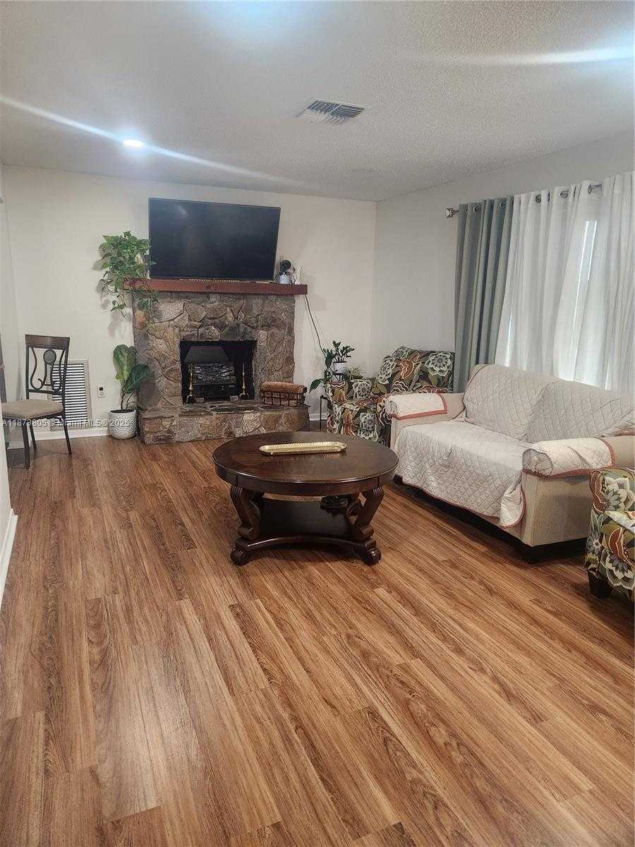 Small Image of 3012 PARKWOOD RD, Sebring Number 7