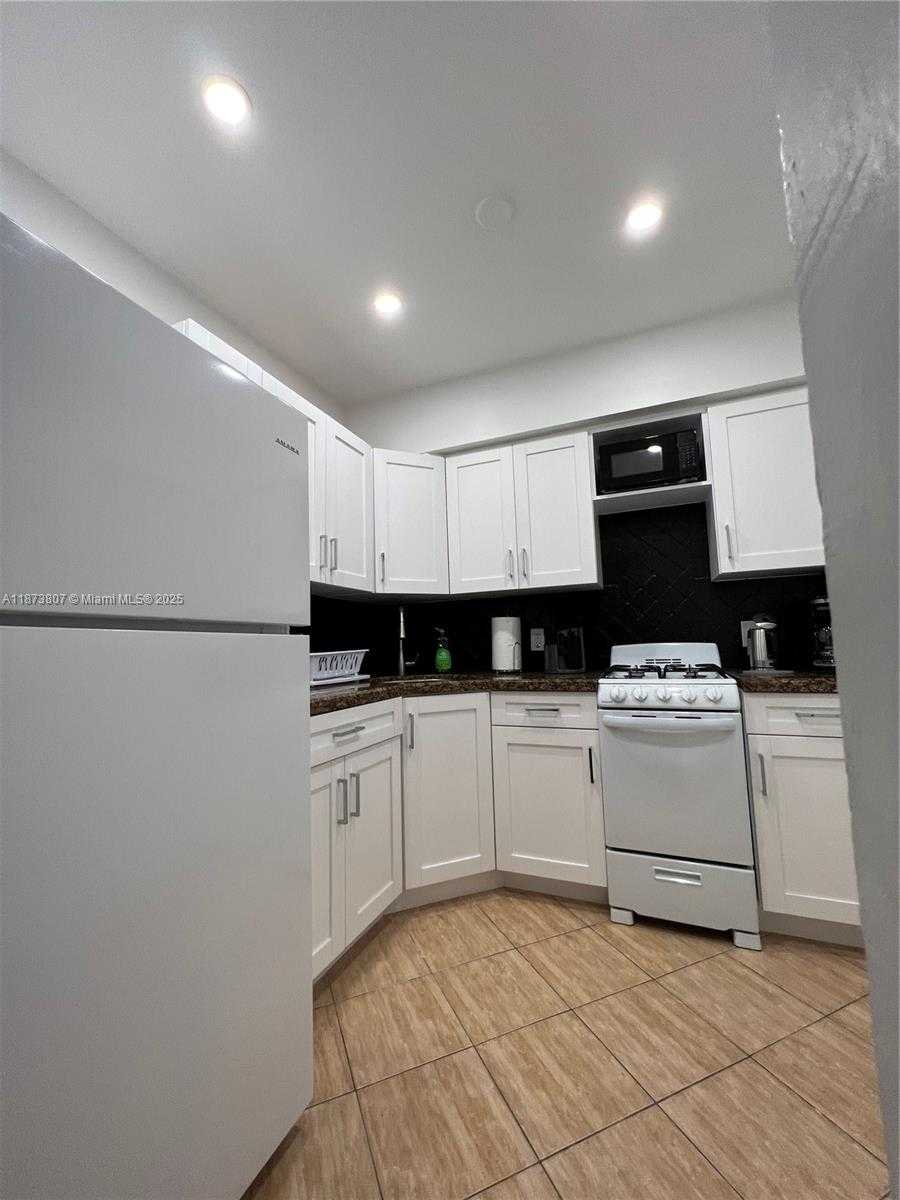 Small Image of 620 JEFFERSON AVE #2, Miami Beach Number 11