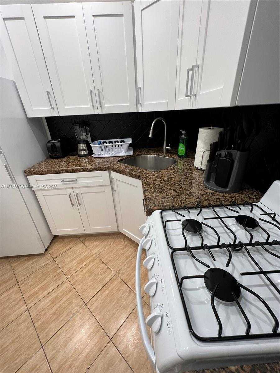Small Image of 620 JEFFERSON AVE #2, Miami Beach Number 13