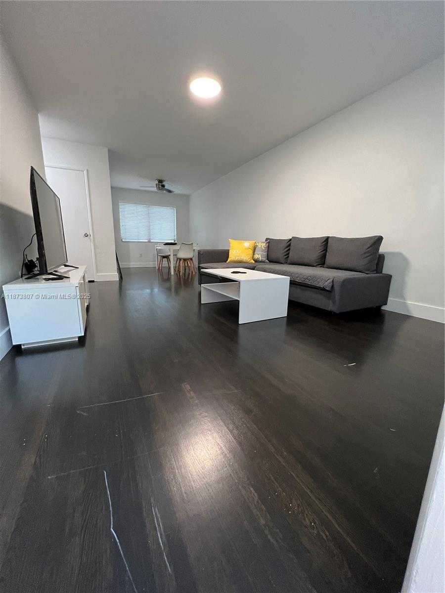 Small Image of 620 JEFFERSON AVE #2, Miami Beach Number 3