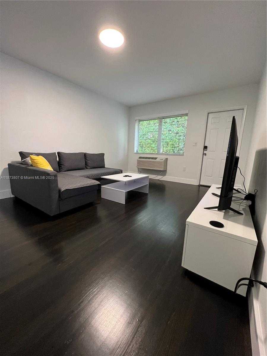 Small Image of 620 JEFFERSON AVE #2, Miami Beach Number 4