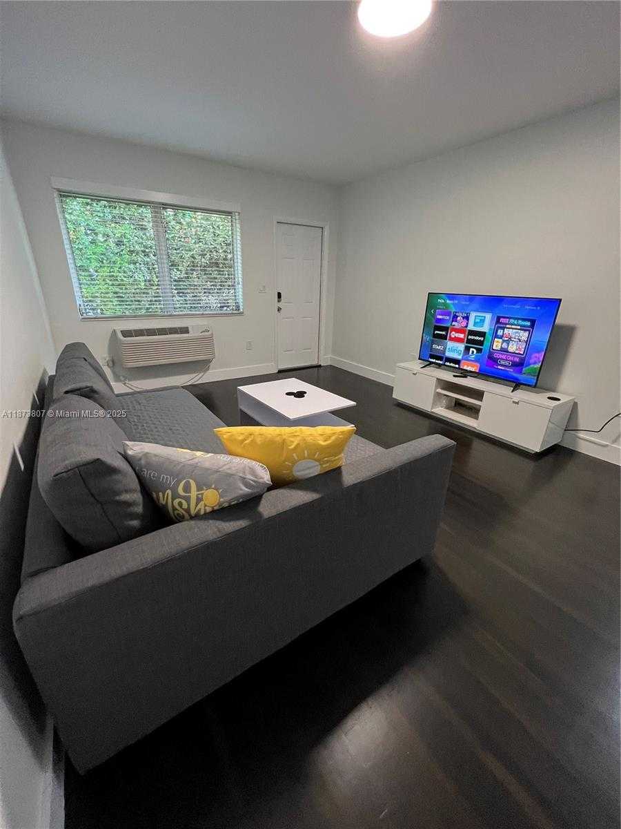 Small Image of 620 JEFFERSON AVE #2, Miami Beach Number 5
