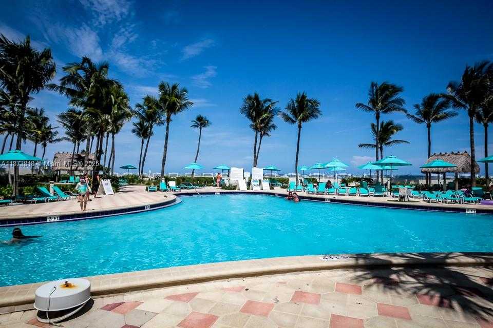 Small Image of Hollywood Number 41