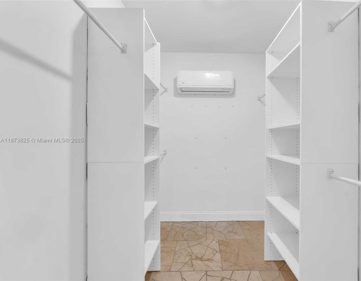 Small Image of 7920 NORTH WEST 171ST ST, Hialeah Number 21