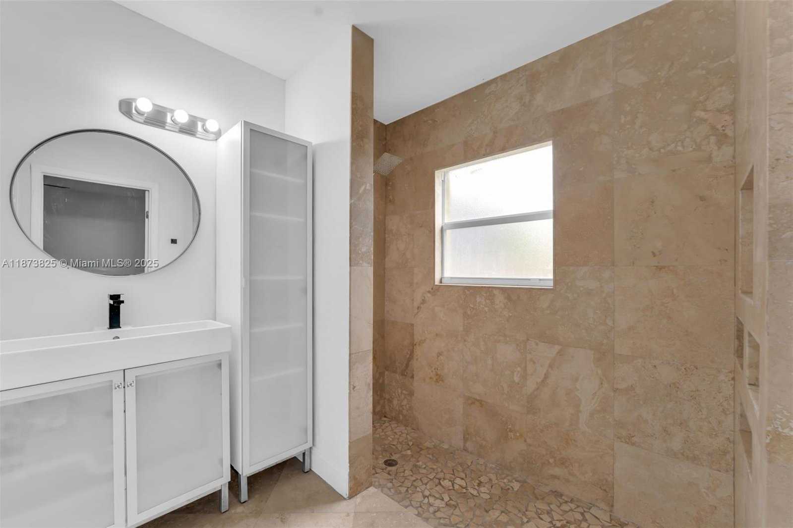 Small Image of 7920 NORTH WEST 171ST ST, Hialeah Number 22