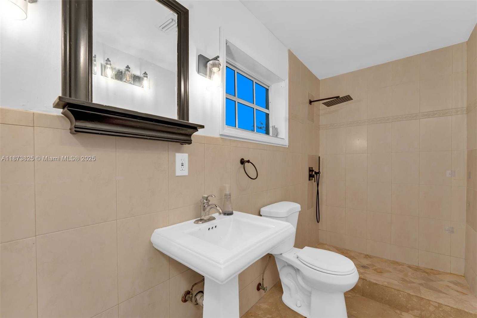 Small Image of 7920 NORTH WEST 171ST ST, Hialeah Number 24