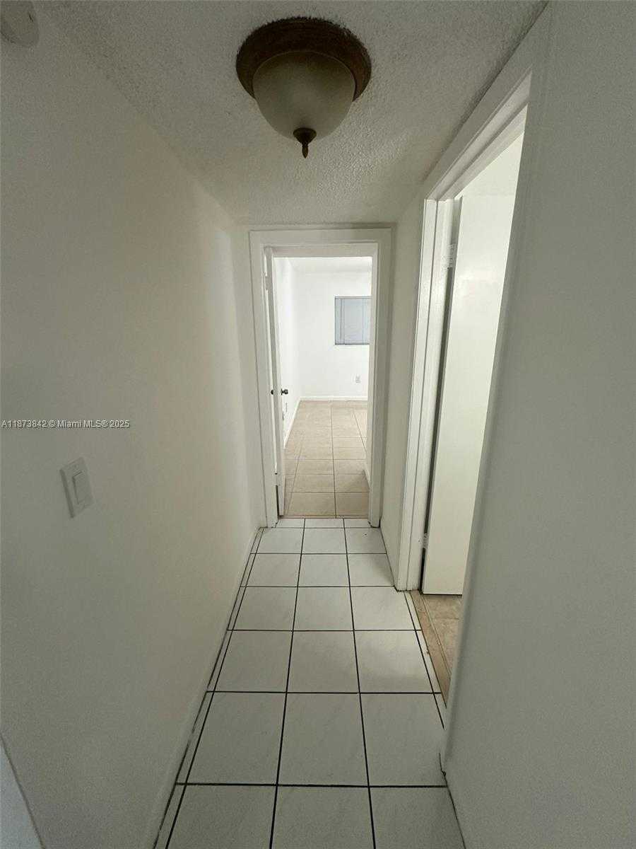 Small Image of 2690 WEST 76TH ST #102, Hialeah Number 10