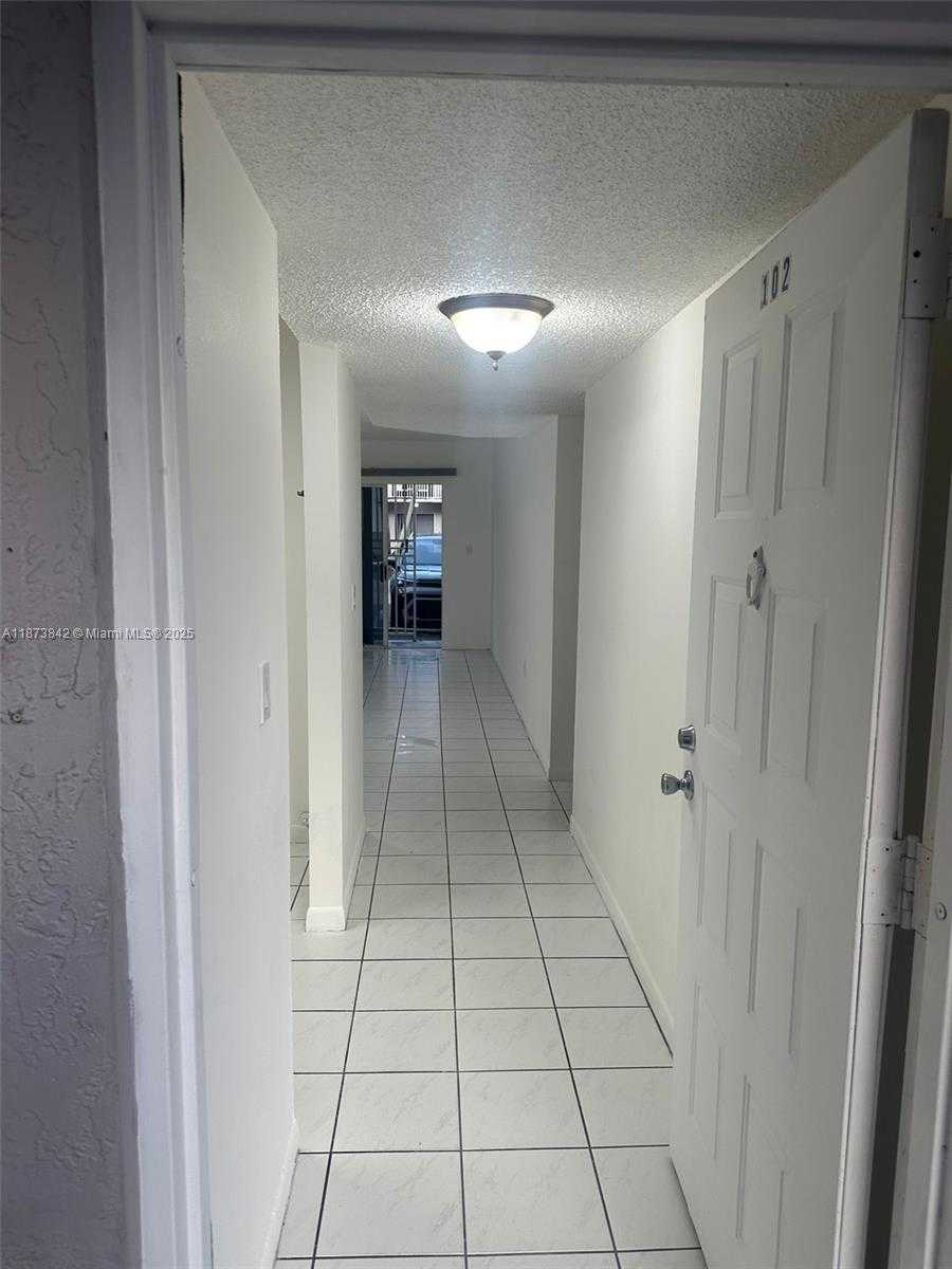 Small Image of 2690 WEST 76TH ST #102, Hialeah Number 13